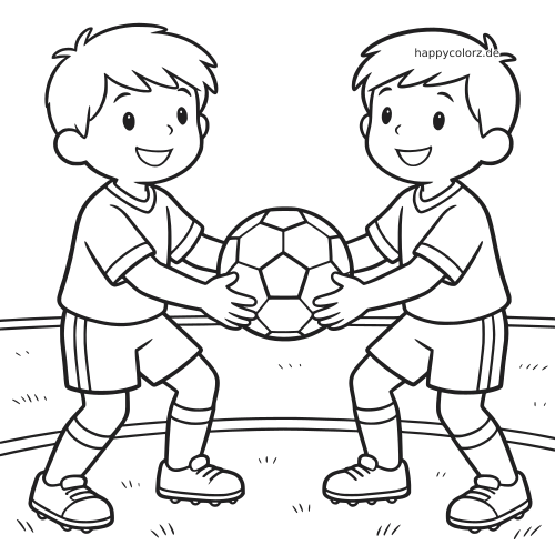 Zwei lächelnde Kinder in Fußballkleidung halten gemeinsam einen Fußball und üben ein einfaches Passspiel auf dem Feld.